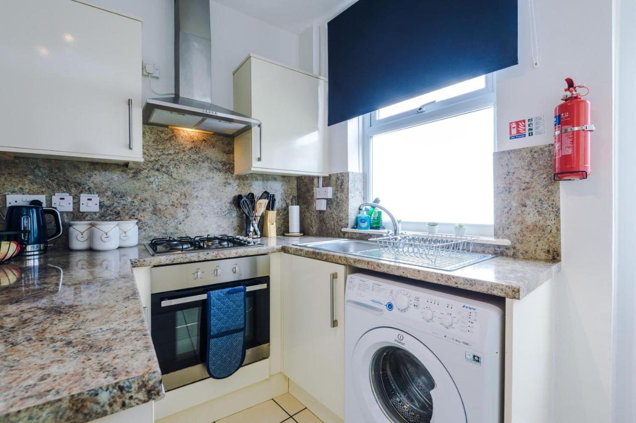 Bright 2-Bed Cottage In Chester By 53 Degrees Property, Ideal For Couples & Small Groups, City Centre - Sleeps 6 Buitenkant foto