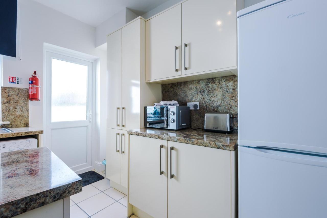 Bright 2-Bed Cottage In Chester By 53 Degrees Property, Ideal For Couples & Small Groups, City Centre - Sleeps 6 Buitenkant foto